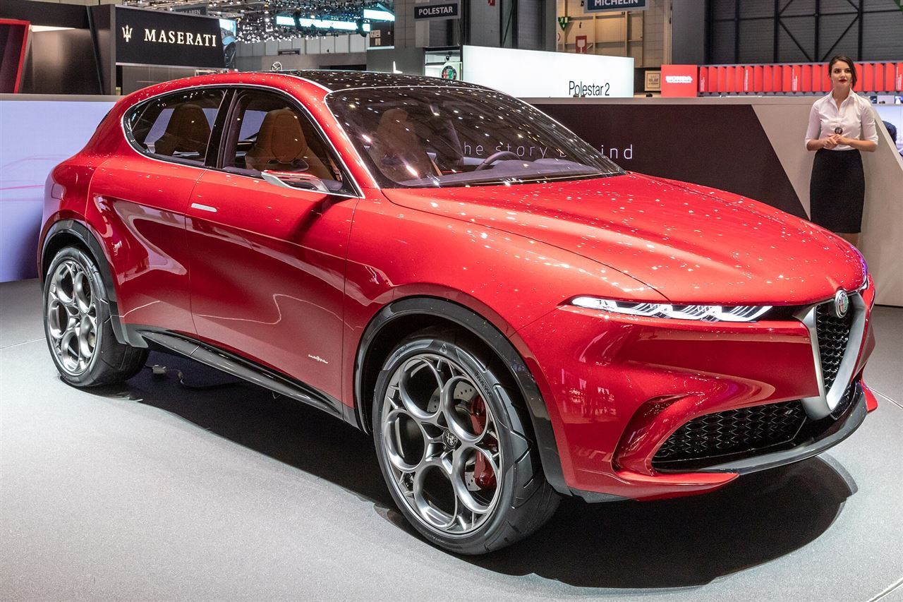 Alfa Romeo TONALE 1.6 DIESEL 130 CH TCT — photo 2 : Alfa Romeo Tonale, GIMS 2019, Le Grand-Saconnex (GIMS1331)