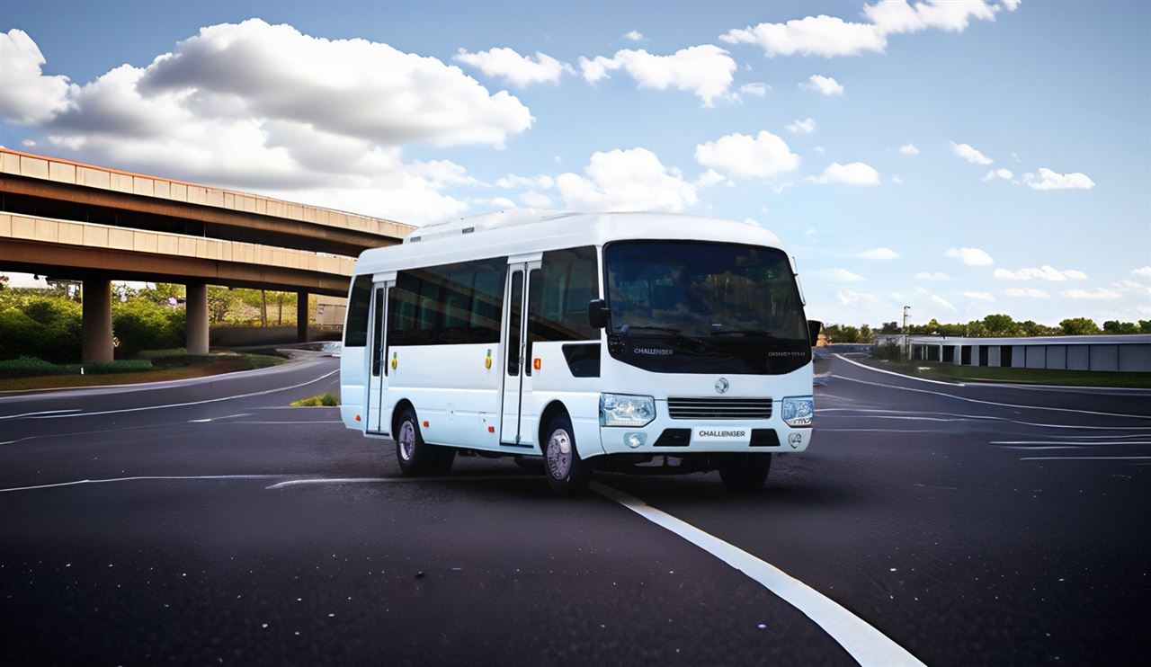 Dongfeng CHALLENGER BUS TRANSPORT DU PERSONNEL — photo 3 : Dongfeng Challenger — version personnel