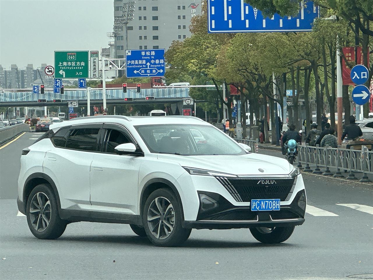 Dongfeng MAGE HYBRIDE 204 CH — photo 5 : Aeolus Haohan 005
