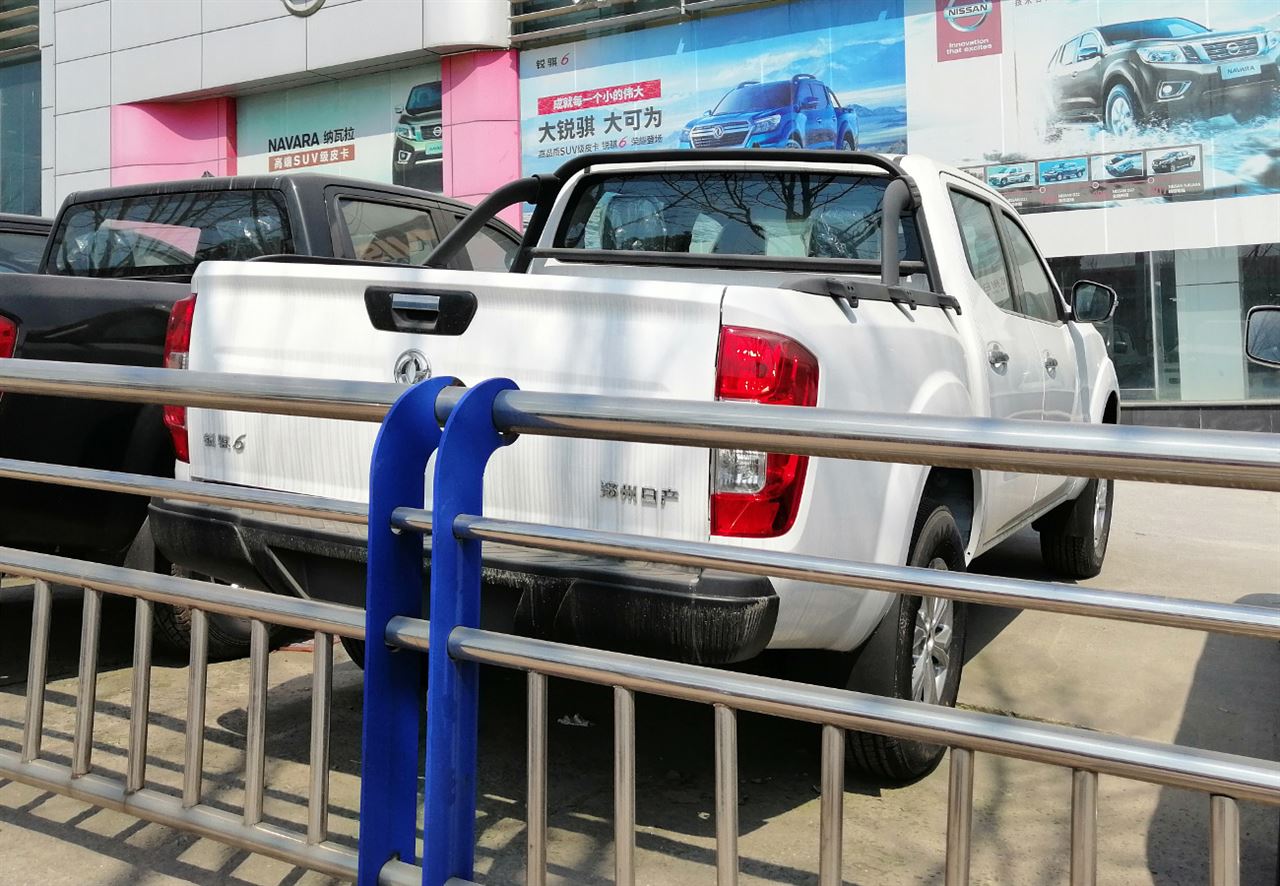 Dongfeng RICH 6 PICK-UP DOUBLE CABINE 4x4 — photo 3 : Dongfeng Rich 6 02 China 2019-03-14