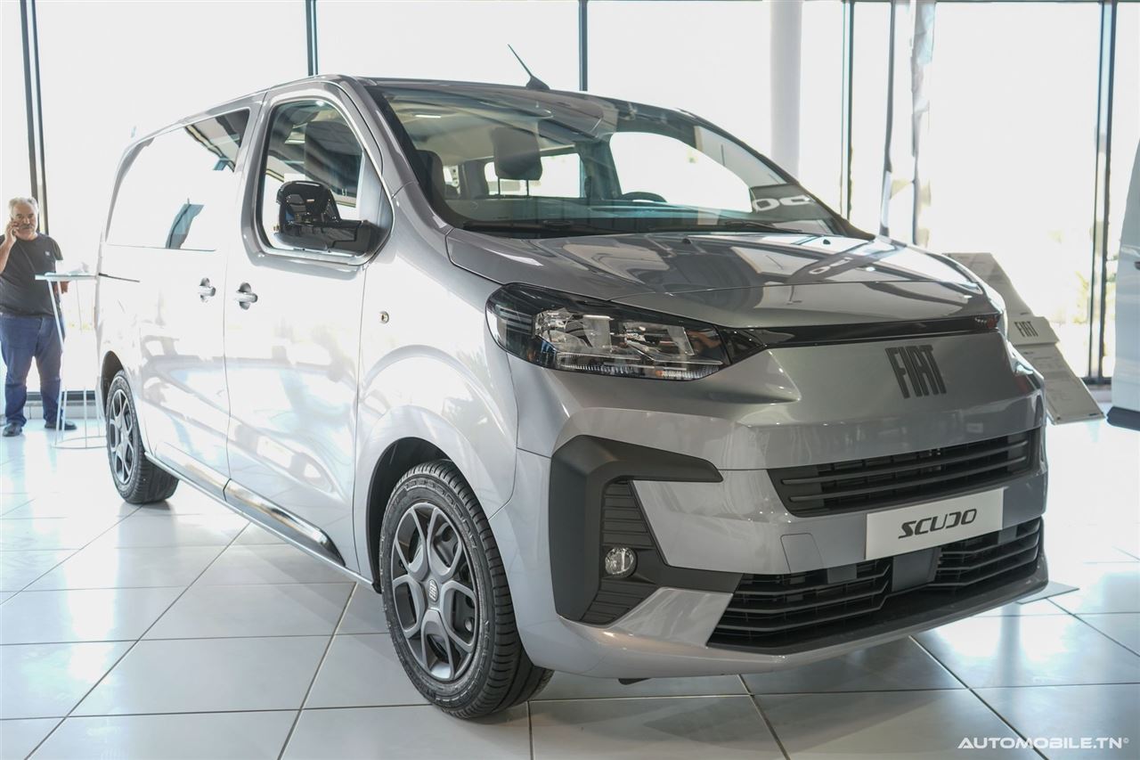 Fiat SCUDO – 8 places — photo 1 : Fiat Scudo Combi actuel — vue avant trois-quarts