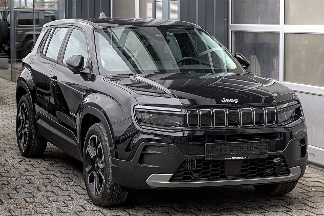 Jeep AVENGER 4xe 1.2 TURBO HYBRIDE 136 CH — photo 3 : Jeep Avenger 1.2 1X7A1600