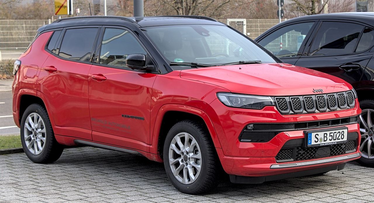 Jeep COMPASS e-HYBRID 145 CH — photo 5 : Jeep Compass (MP) Facelift IMG 5813