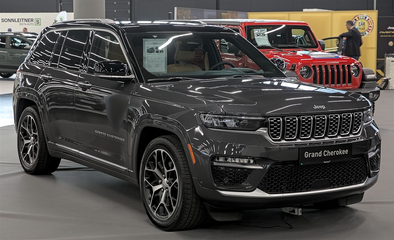 Jeep GRAND CHEROKEE 2.0 PHEV 380 CH 4xe — photo 4 : Jeep Grand Cherokee (WL) 4xe 1X7A6885