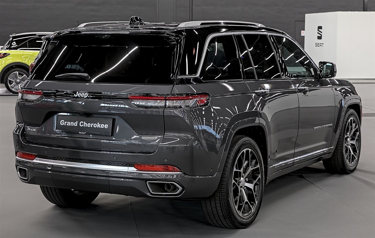 Jeep GRAND CHEROKEE 2.0 PHEV 380 CH 4xe — photo 5 : Jeep Grand Cherokee (WL) 4xe 1X7A7004
